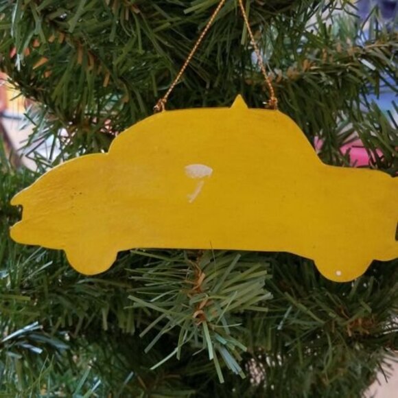 Wooden Macy’s Yellow TAXI CAB CHRISTMAS ORNAMENT -New York - Picture 4 of 5
